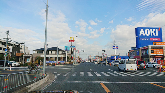 岸和田警察署東交差点（北向き）を左折